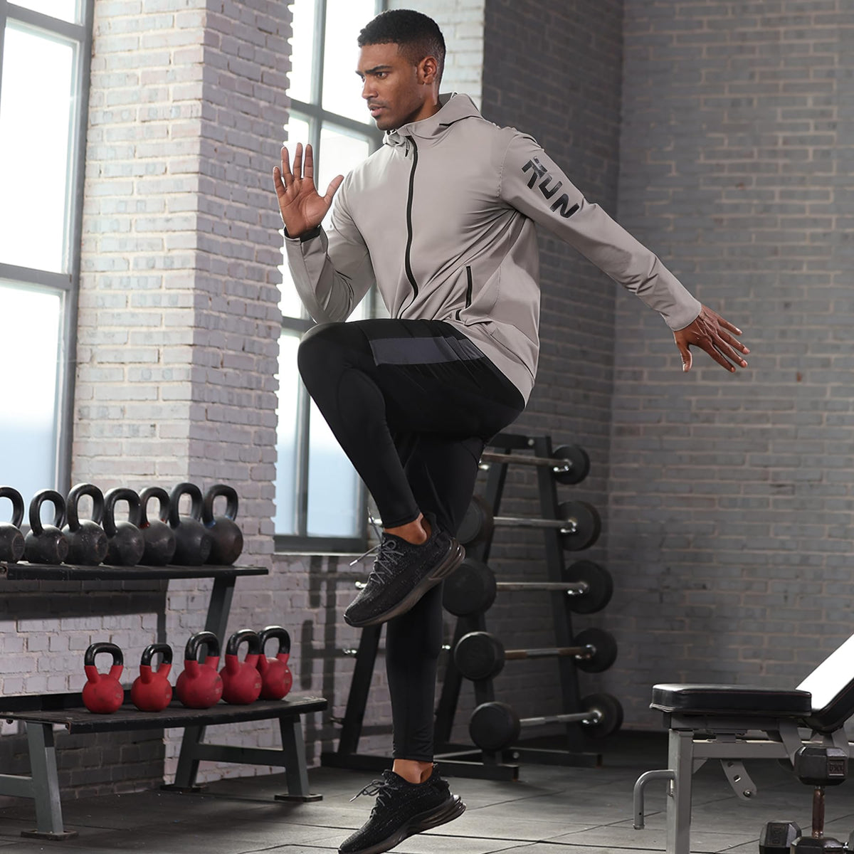 BUYJYA 5Pcs Men's Workout Gym Clothes Set Athletic Fitness Clothing